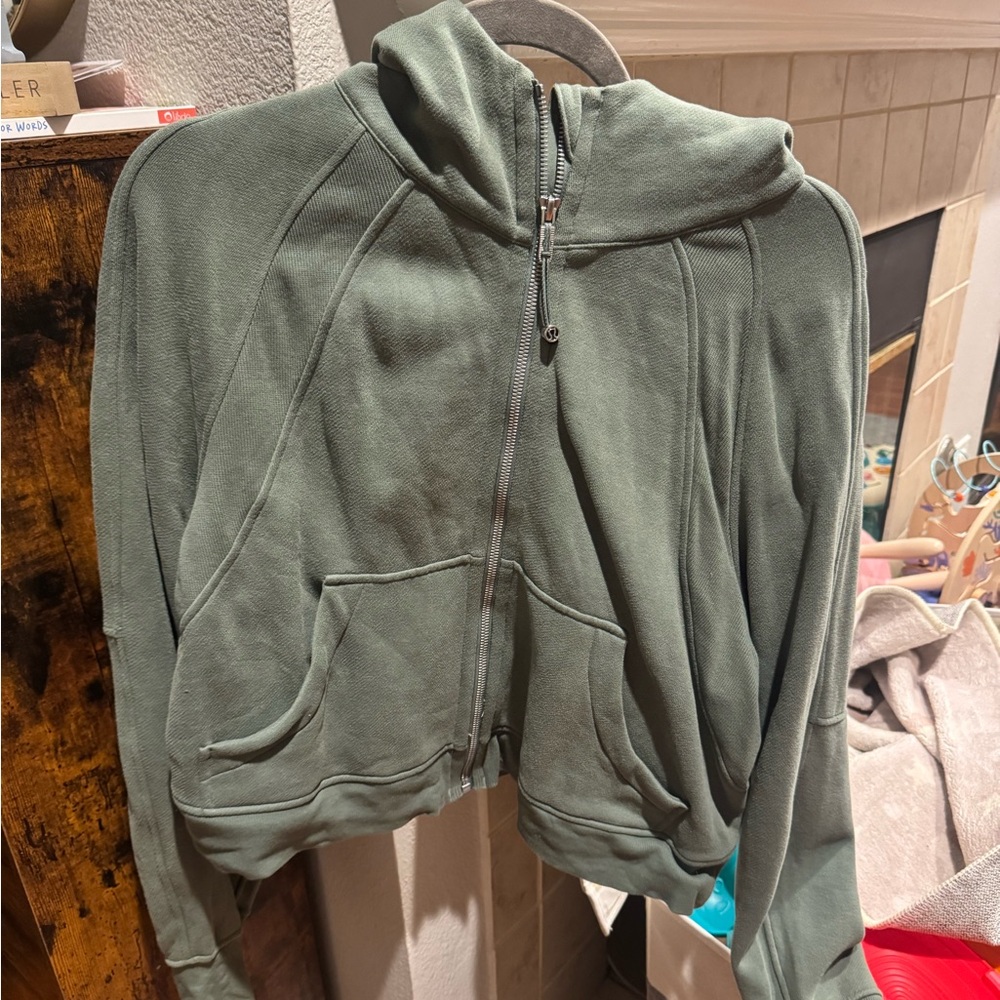 M/L 🌿 Eucalyptus Green 🌿 Lululemon oversized full zip hooded scuba